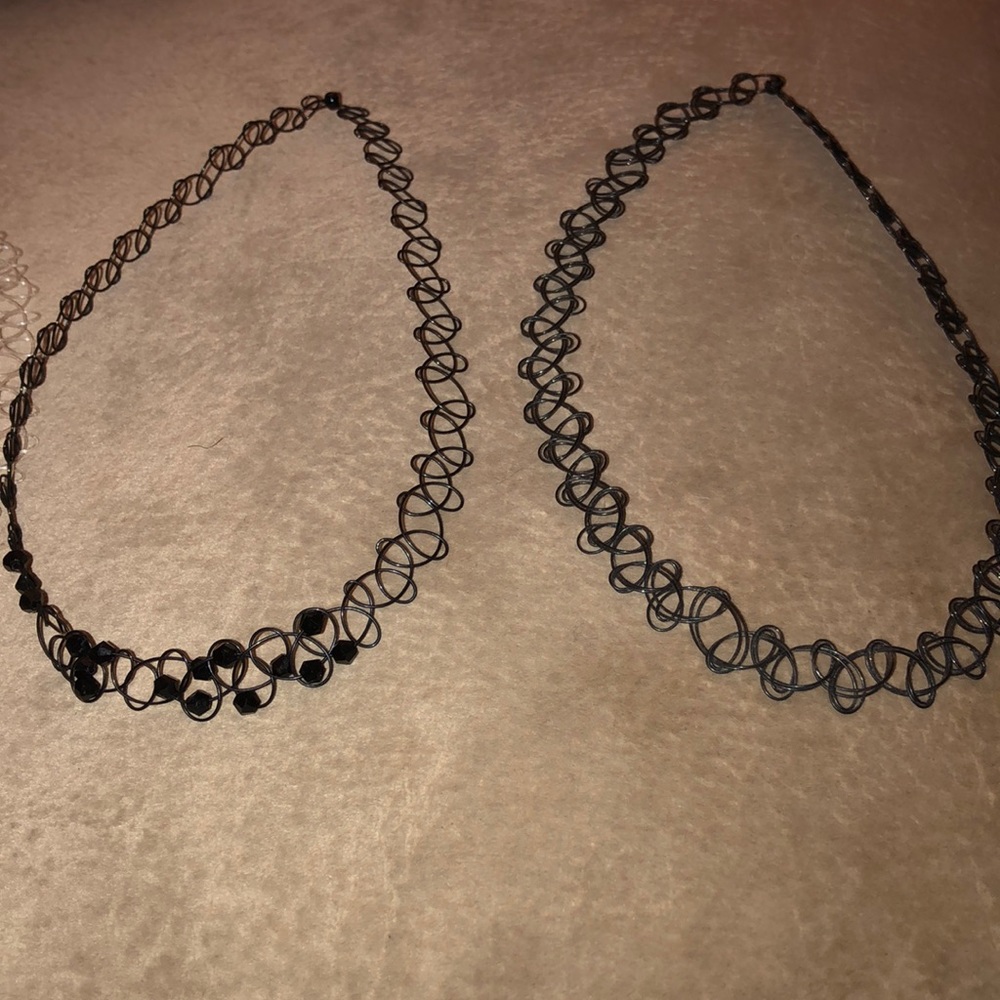 Chokers - Picture 3 of 3